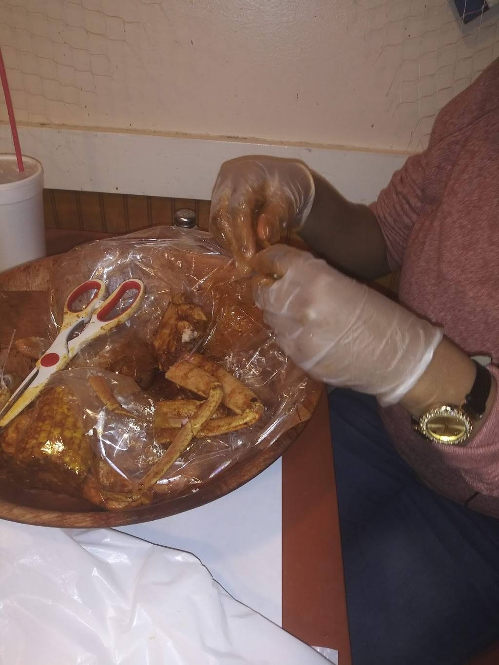 Js Crab N Wing | restaurant | 1109 E Pleasant Run Rd, DeSoto, TX 75115, USA | 4693996280 OR +1 469-399-6280