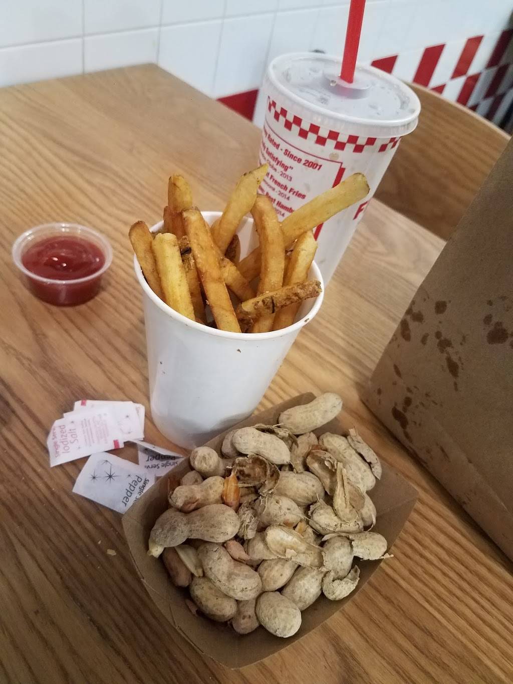 Five Guys | meal takeaway | 13440 SW 120th St Bay 610, Miami, FL 33186, USA | 7865739623 OR +1 786-573-9623