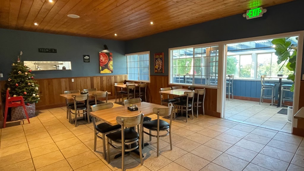 The Black Door | restaurant | 38411 Robinson Reef Dr, Gualala, CA 95445, USA | 7078849695 OR +1 707-884-9695