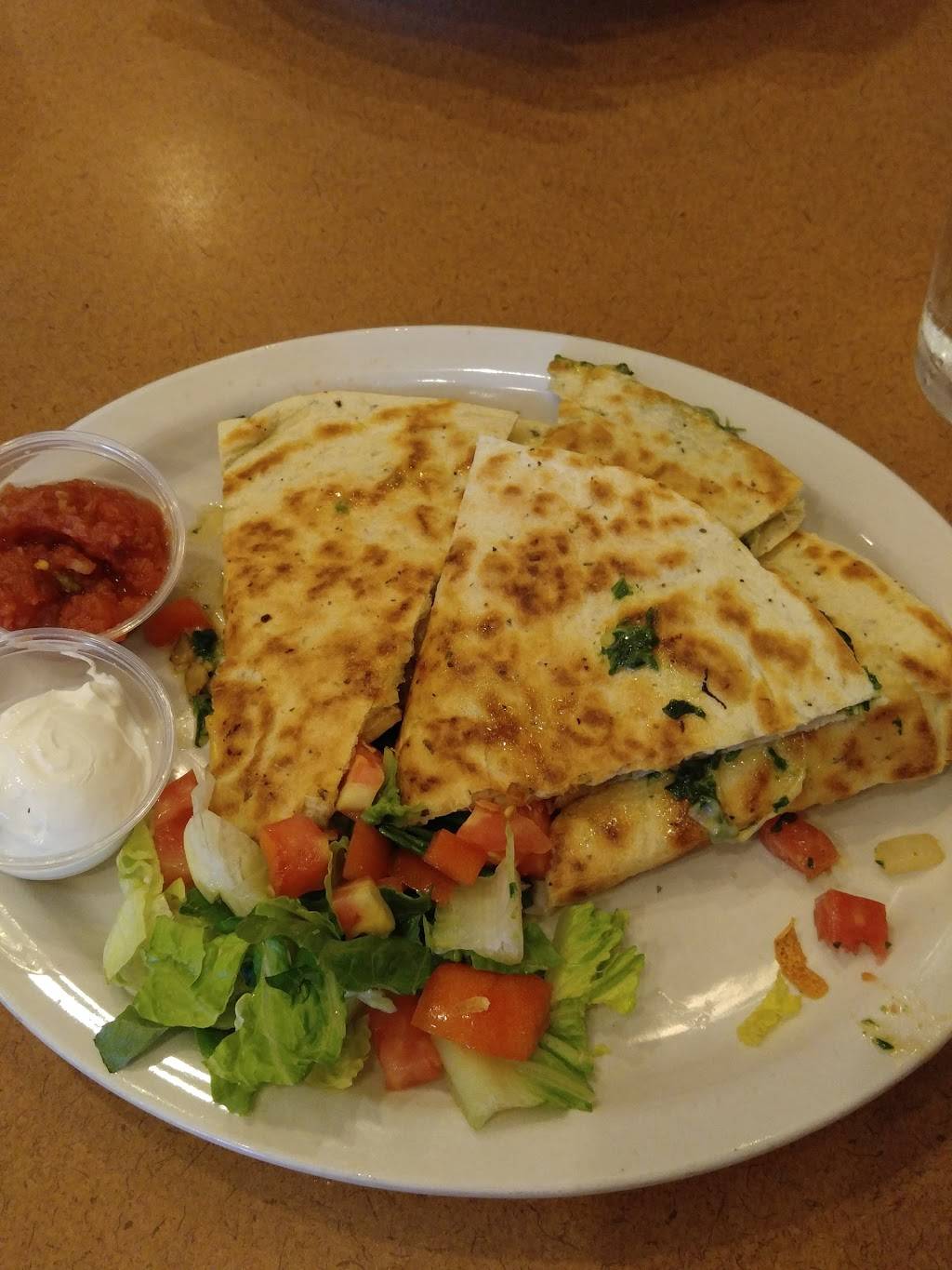 Club House Restaurant | restaurant | 10801 Starkey Rd #24, Largo, FL 33777, USA | 7273979251 OR +1 727-397-9251