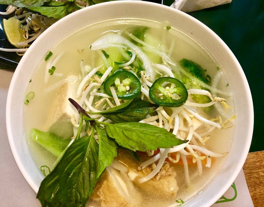 Pho 21 | restaurant | 8134 E 21st St, Indianapolis, IN 46219, USA | 3174385353 OR +1 317-438-5353
