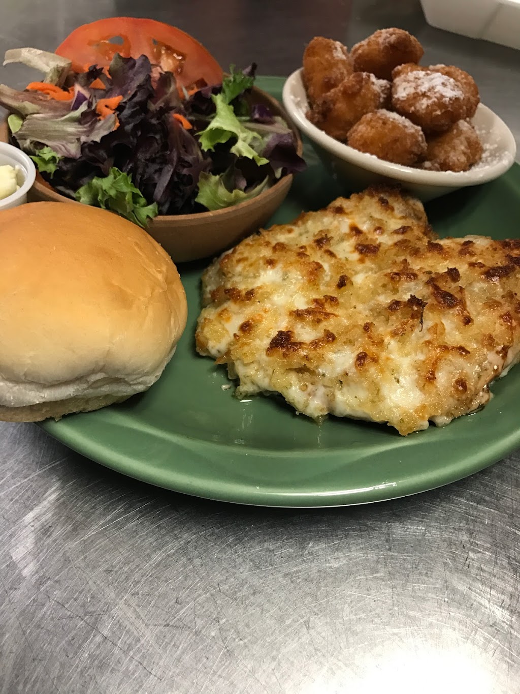 Brunnerville Hotel Inc | restaurant | 1301 Front St, Lititz, PA 17543, USA | 7176267300 OR +1 717-626-7300