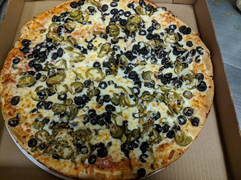 Supreme Pizza | restaurant | 67 Main St, Medway, MA 02053, USA | 5085337723 OR +1 508-533-7723