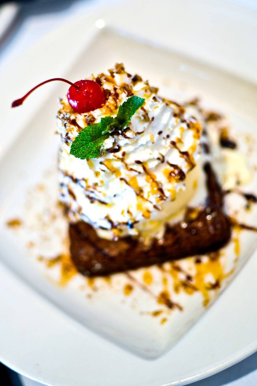 Harry & Izzys | restaurant | 4050 E 82nd St, Indianapolis, IN 46250, USA | 3179158045 OR +1 317-915-8045