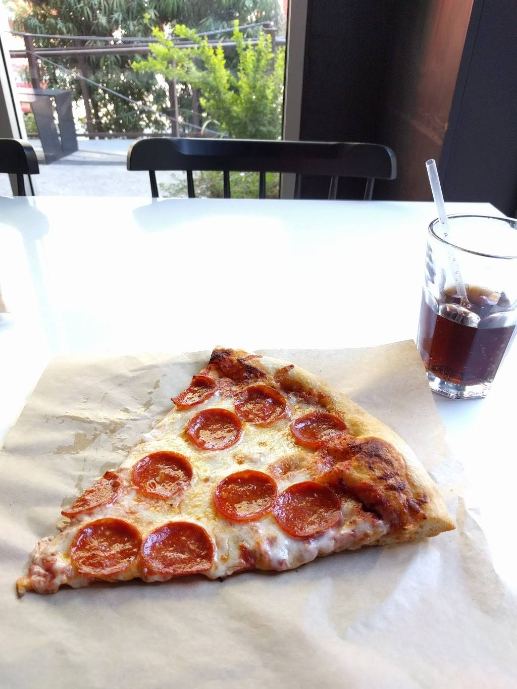 Pizzeria Urbano | restaurant | 1050 20th St, Sacramento, CA 95811, USA | 9164471255 OR +1 916-447-1255