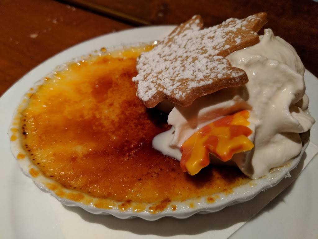 Le Cellier Steakhouse | restaurant | 1510 N Avenue, Orlando, FL 32830, USA | 4079393463 OR +1 407-939-3463