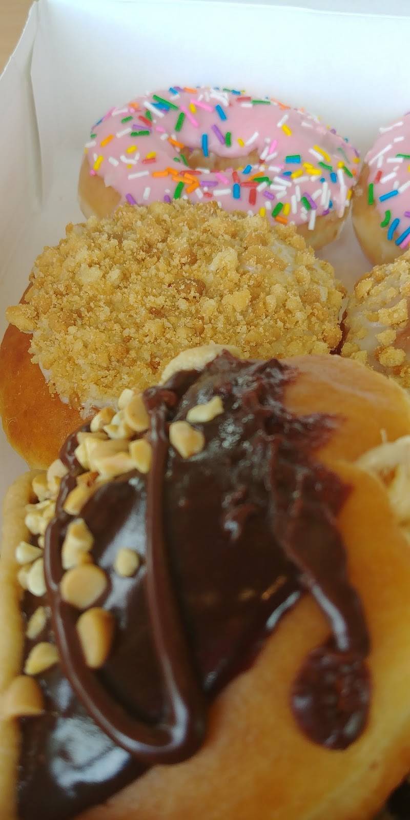 Krispy Kreme | bakery | 1641 Blowing Rock Rd, Boone, NC 28607, USA | 8282646801 OR +1 828-264-6801