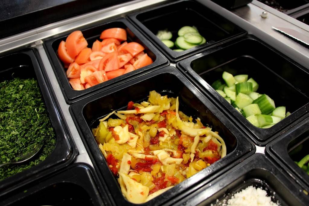 On-Z-Rocks | restaurant | 180 Queen St S, Mississauga, ON L5M 1L3, Canada | 9058123456 OR +1 905-812-3456