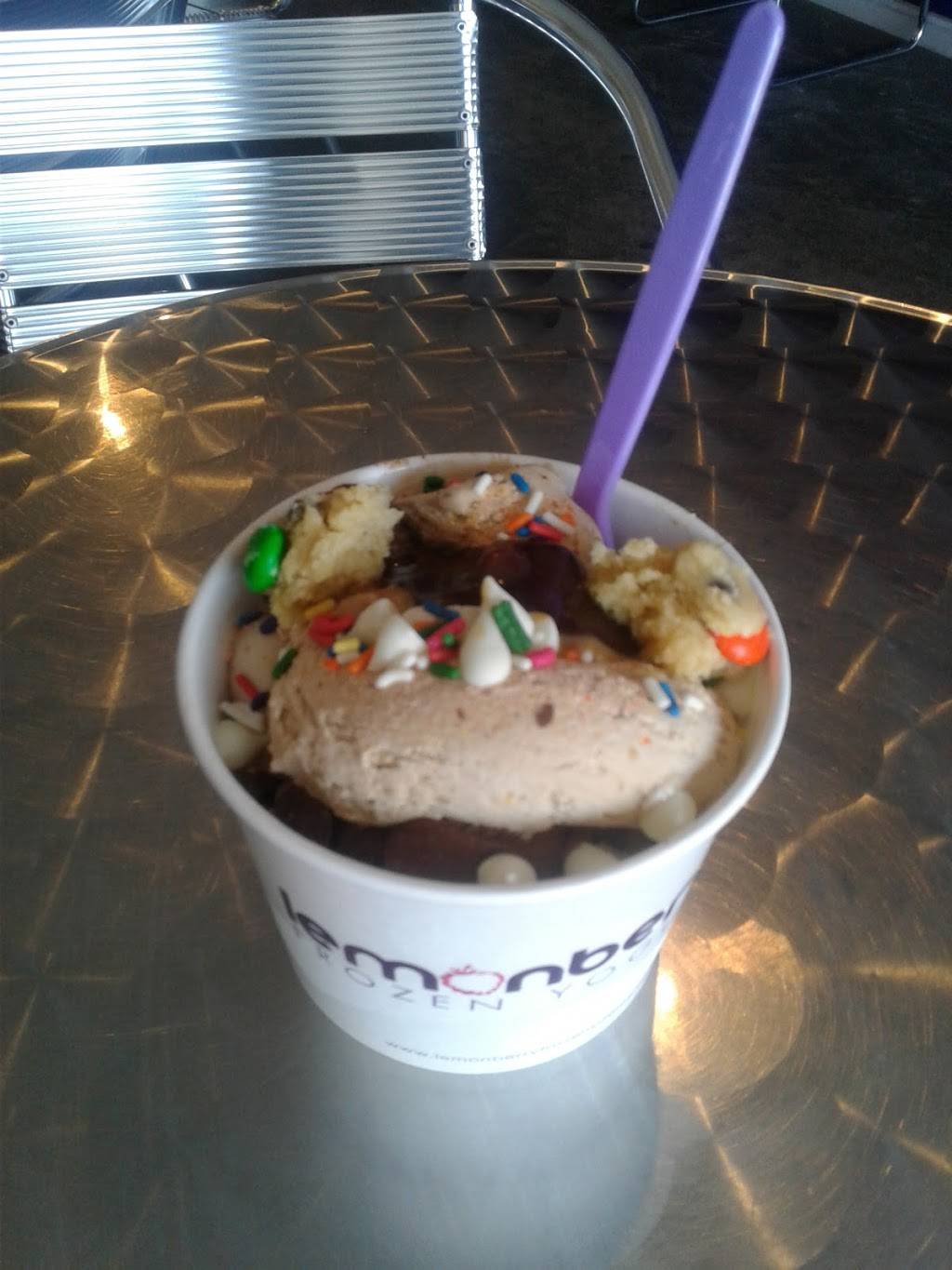 Lemonberry Frozen Yogurt | restaurant | 12927 Pearl Rd, Strongsville, OH 44136, USA | 4402380793 OR +1 440-238-0793