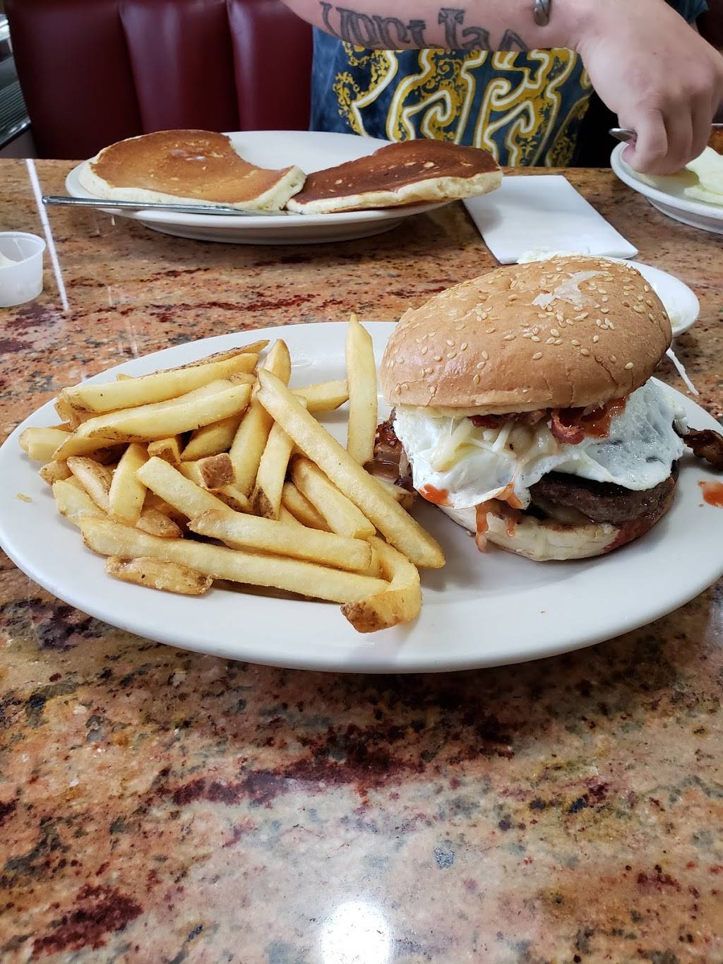 Empire Diner Inc | restaurant | 1315 US-46, Parsippany, NJ 07054, USA | 9733352729 OR +1 973-335-2729