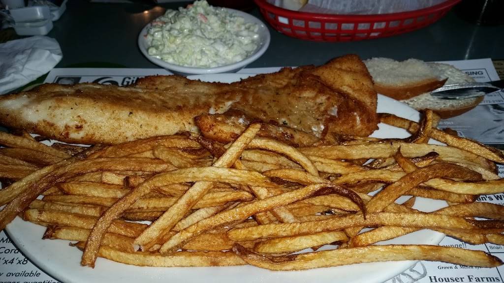 Yankee Lake | restaurant | 1900 OH-7, Brookfield Township, OH 44403, USA | 3304488866 OR +1 330-448-8866