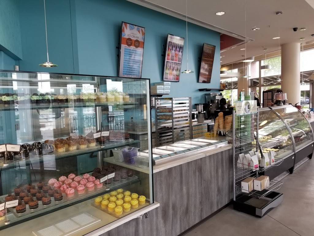 Jones Bros Cupcakes | bakery | 2121 S 67th St, Omaha, NE 68106, USA | 4028842253 OR +1 402-884-2253