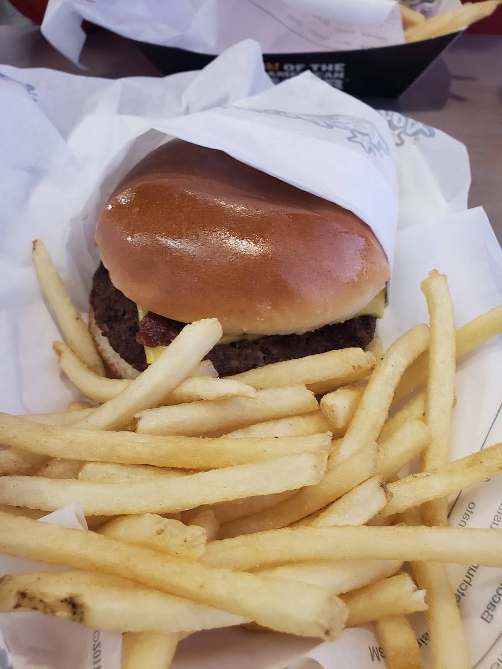 Hardees | restaurant | 5 Ocean Hwy E, Supply, NC 28462, USA | 9107543311 OR +1 910-754-3311