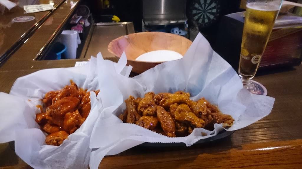 Jerseys Wings & Raw Bar | restaurant | 12592 Pines Blvd #104, Hollywood, FL 33027, USA | 9544502133 OR +1 954-450-2133