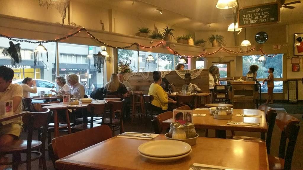 Zacharys Chicago Pizza | restaurant | 5801 College Ave, Oakland, CA 94618, USA | 5106556385 OR +1 510-655-6385