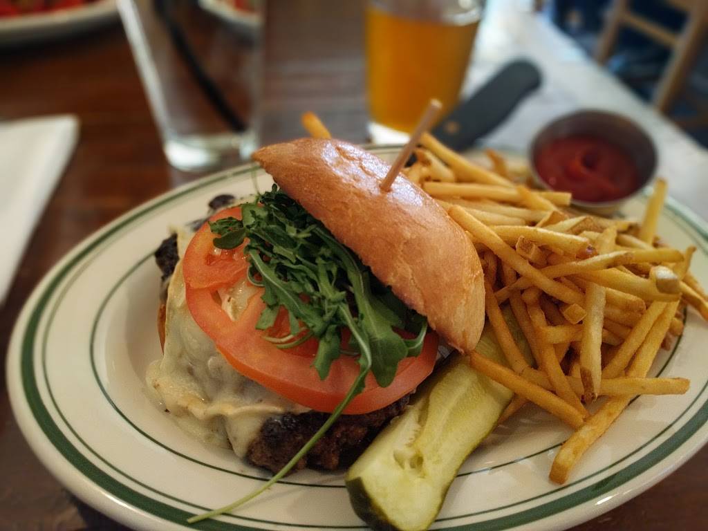 Summer House | restaurant | 2744 East Coast Hwy, Corona Del Mar, CA 92625, USA | 9496127700 OR +1 949-612-7700