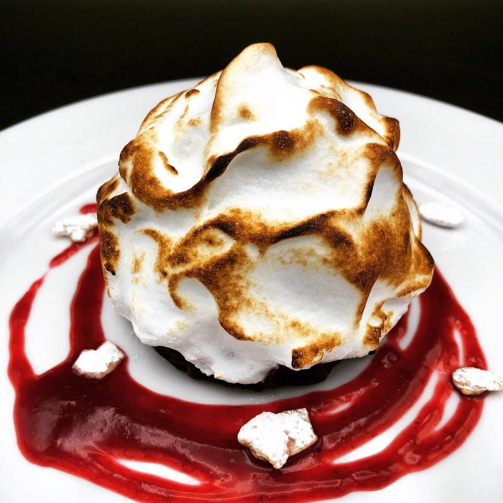 Hearthstone Bistro | restaurant | 3350 Glade St, Muskegon, MI 49444, USA | 2317331056 OR +1 231-733-1056