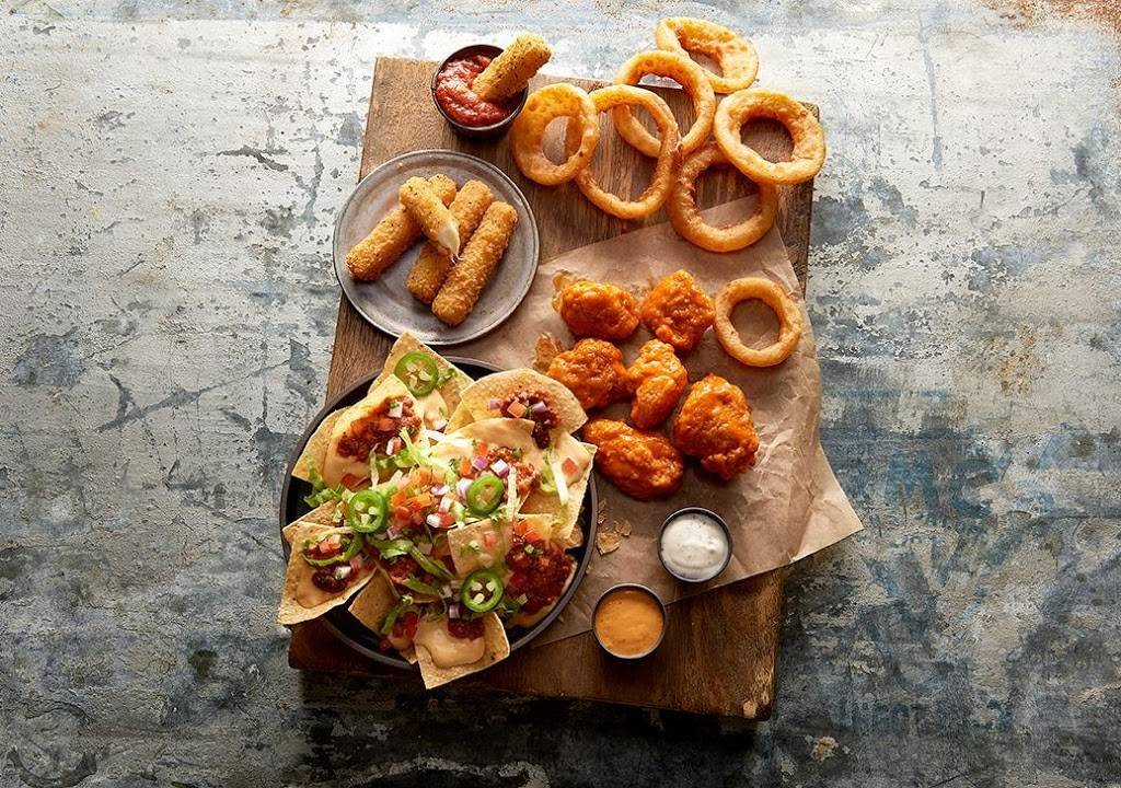 Buffalo Wild Wings | meal takeaway | 695 Ring Rd, Layton, UT 84041, USA | 8015479464 OR +1 801-547-9464