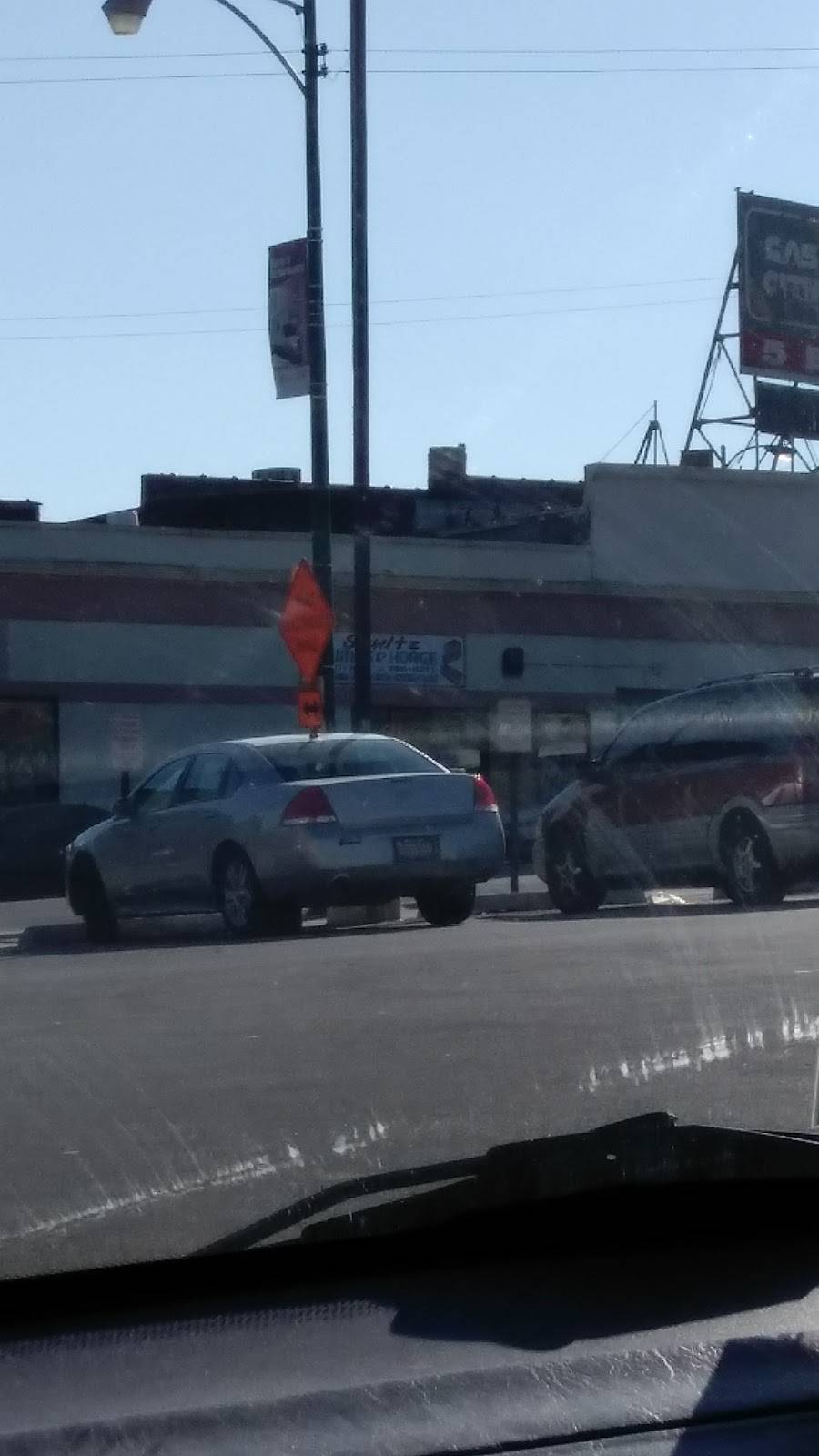 Shultz Wings & Hoage | restaurant | 107 E 111th St, Chicago, IL 60628, USA | 7737858817 OR +1 773-785-8817