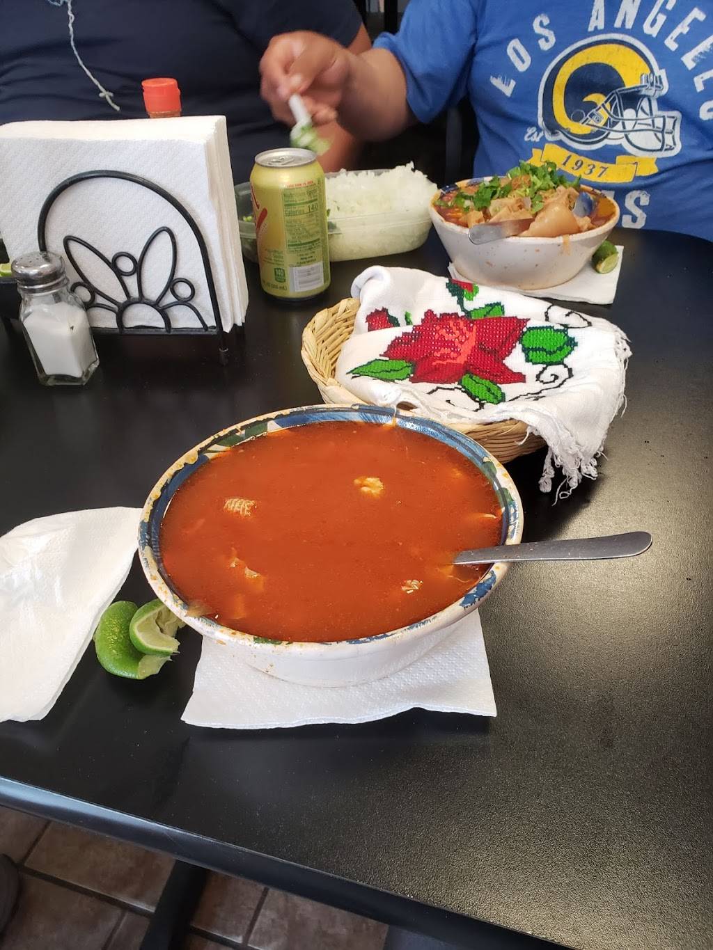 Menuderia la Purísima | restaurant | 5204 S 28th Ave, Omaha, NE 68107, USA | 4027331547 OR +1 402-733-1547