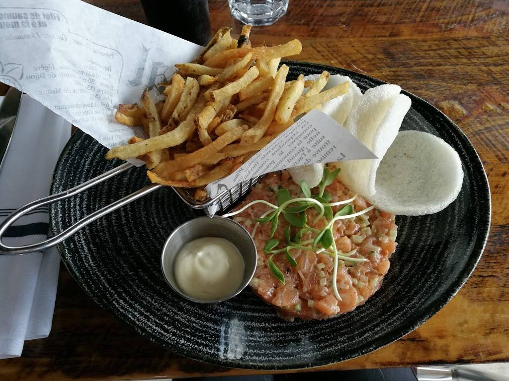 Pic Bois Bistro Terrasse | restaurant | 30 Rue Émile-Despins, Charlemagne, QC J5Z 3L6, Canada | 4506577878 OR +1 450-657-7878