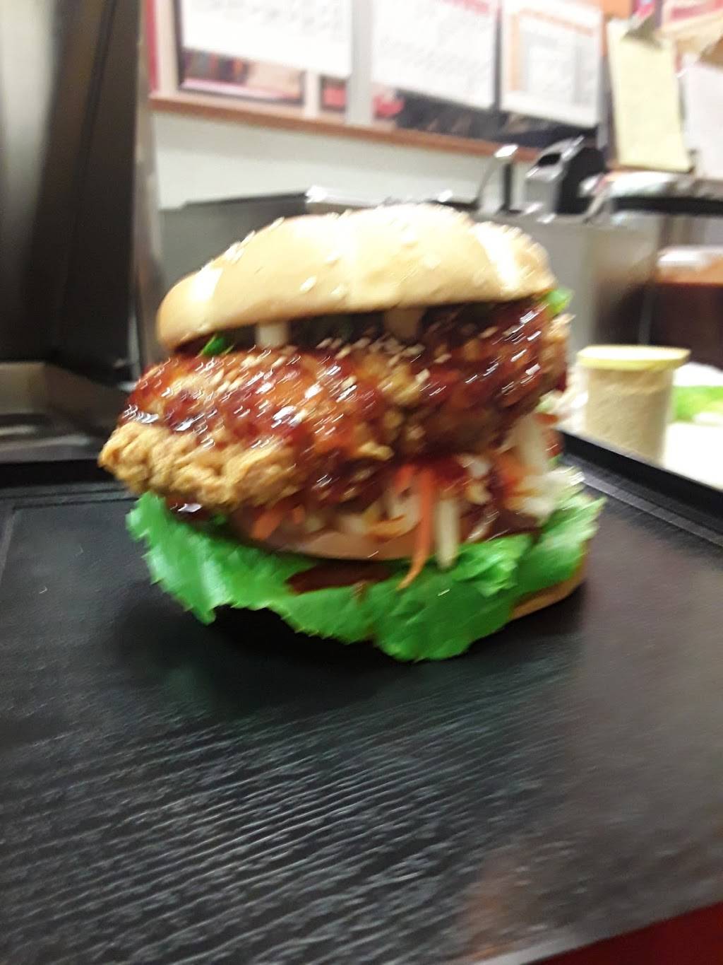 Buldogis | restaurant | 2291 S Fort Apache Rd, Las Vegas, NV 89117, USA | 7025707560 OR +1 702-570-7560