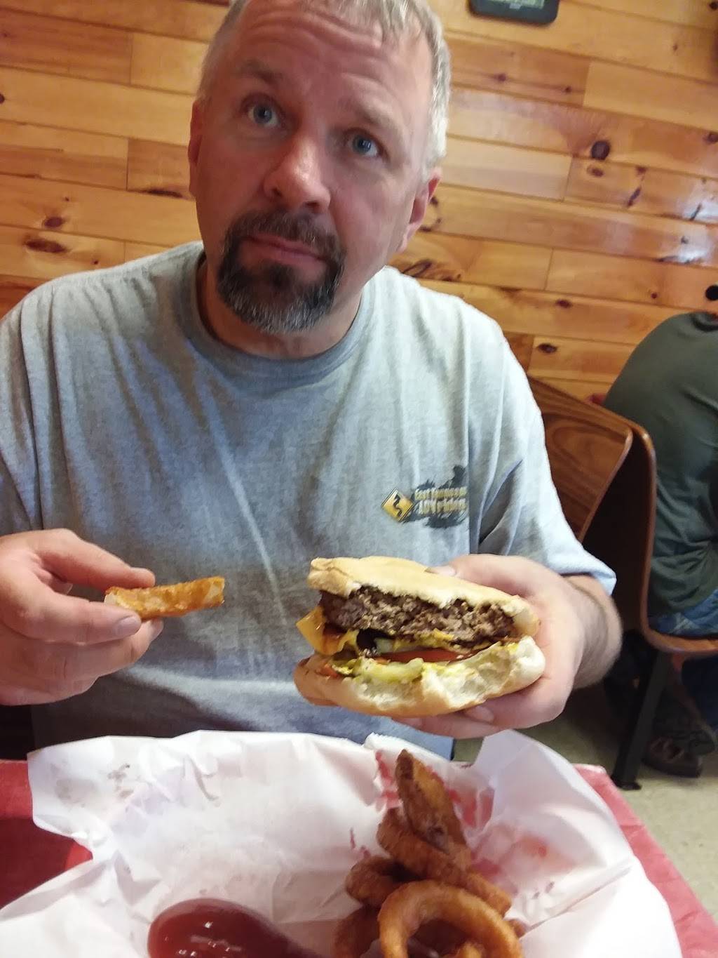 Burger Barn | restaurant | 3303 Leadvale Rd, White Pine, TN 37890, USA | 8656747457 OR +1 865-674-7457