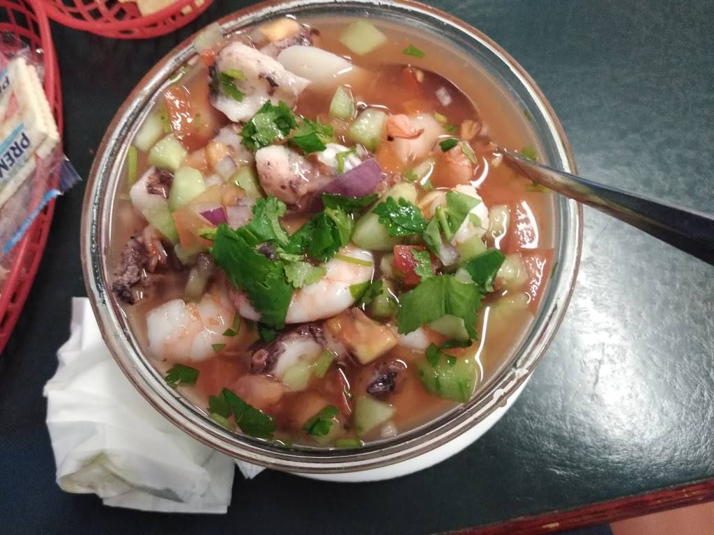 San Diego Bay Restaurant | restaurant | 9201 S Avenida del Yaqui, Guadalupe, AZ 85283, USA | 4806811540 OR +1 480-681-1540