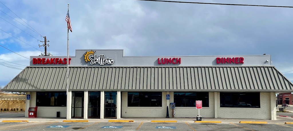 Skillets Restaurant | restaurant | 2003 Veterans Blvd, Del Rio, TX 78840, USA | 8307756060 OR +1 830-775-6060