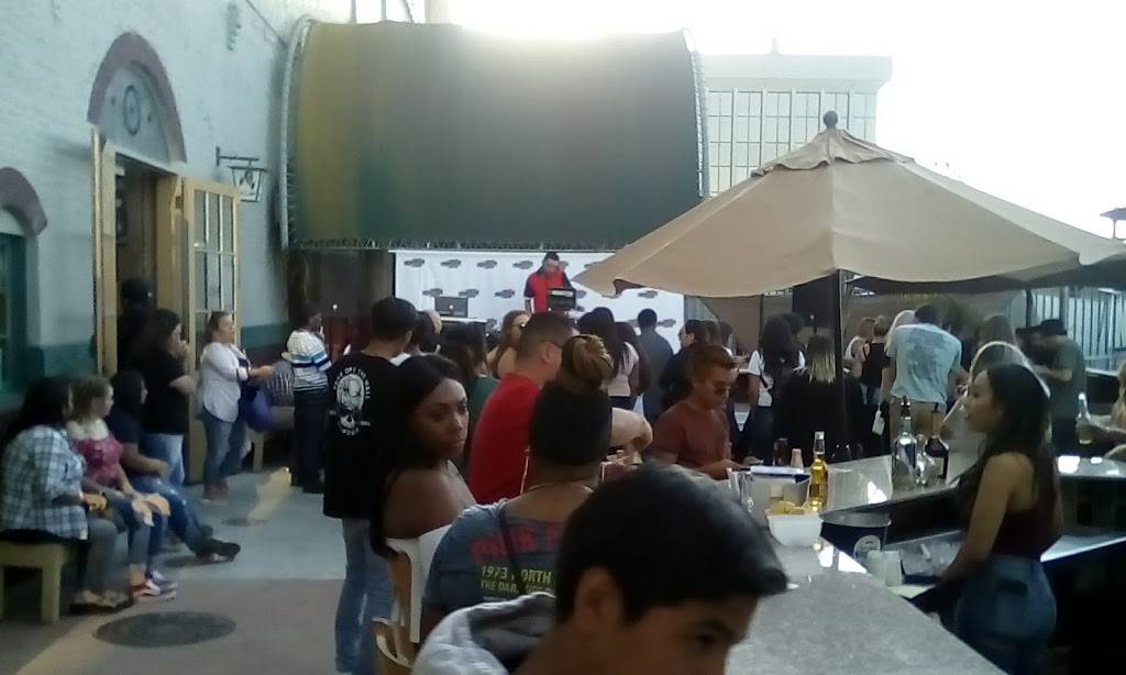 Chitivas Salsa & Sports Bar | night club | 445 W Weber Ave #122, Stockton, CA 95203, USA | 2099418605 OR +1 209-941-8605