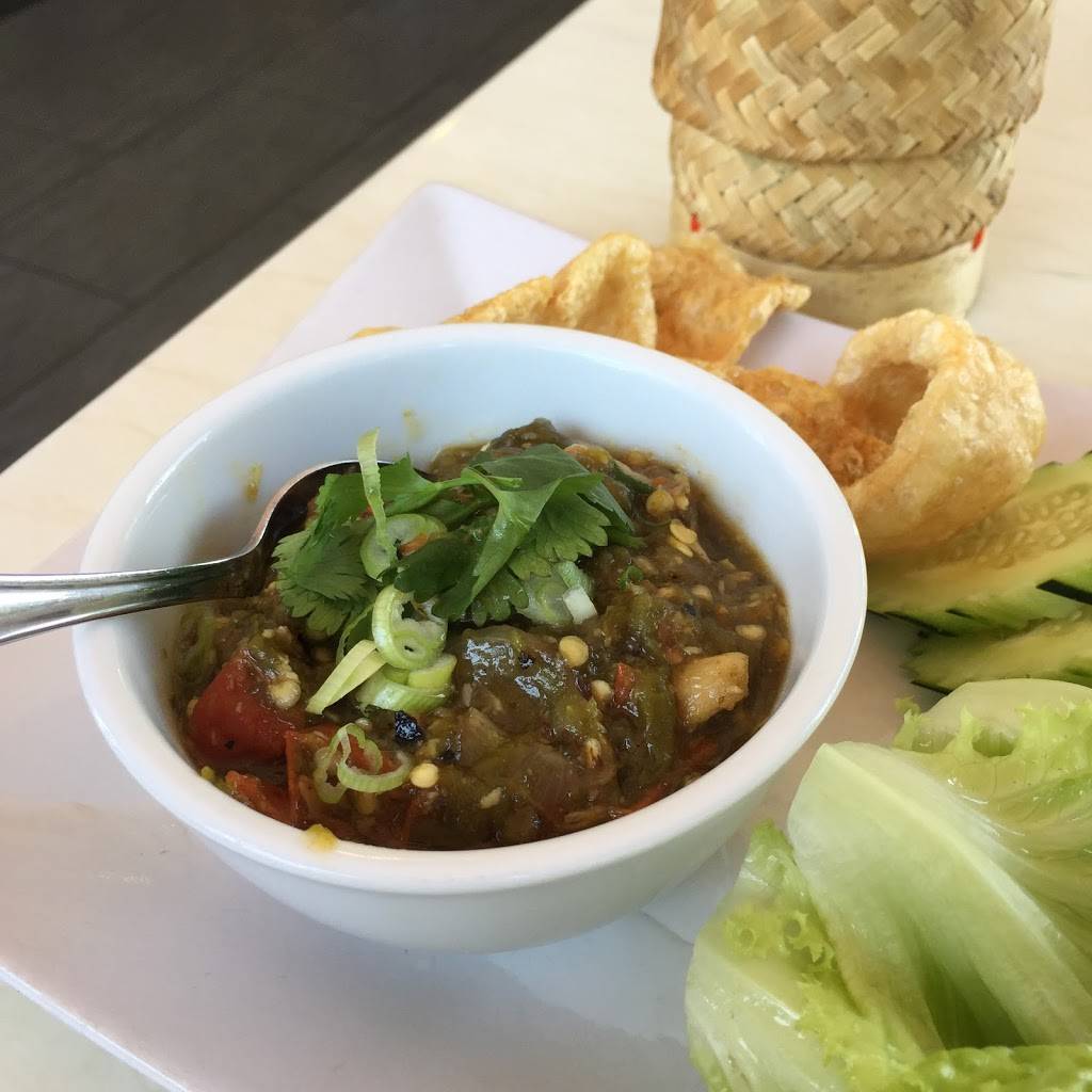 Elephant Thai kitchen | restaurant | 2087 Long Beach Boulevard, Long Beach, CA 90806, USA | 5625133015 OR +1 562-513-3015