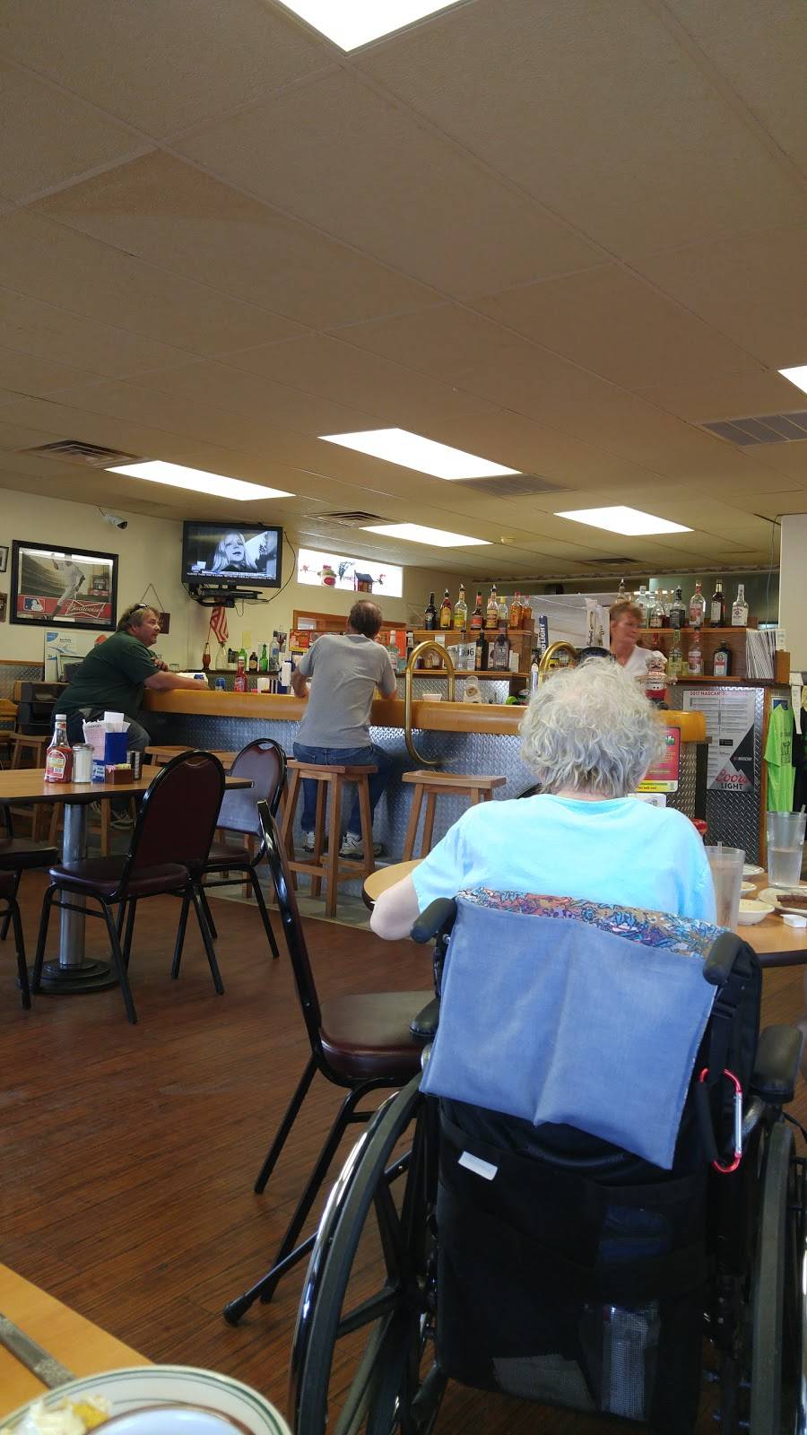 Munith Cafe | restaurant | 9805, 9004 Plum Orchard Rd, Munith, MI 49259, USA | 5175963100 OR +1 517-596-3100