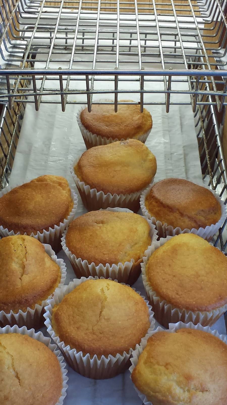 Ramirez Bakery & Restaurant | restaurant | 613 Main St, Paterson, NJ 07503, USA | 9739777972 OR +1 973-977-7972