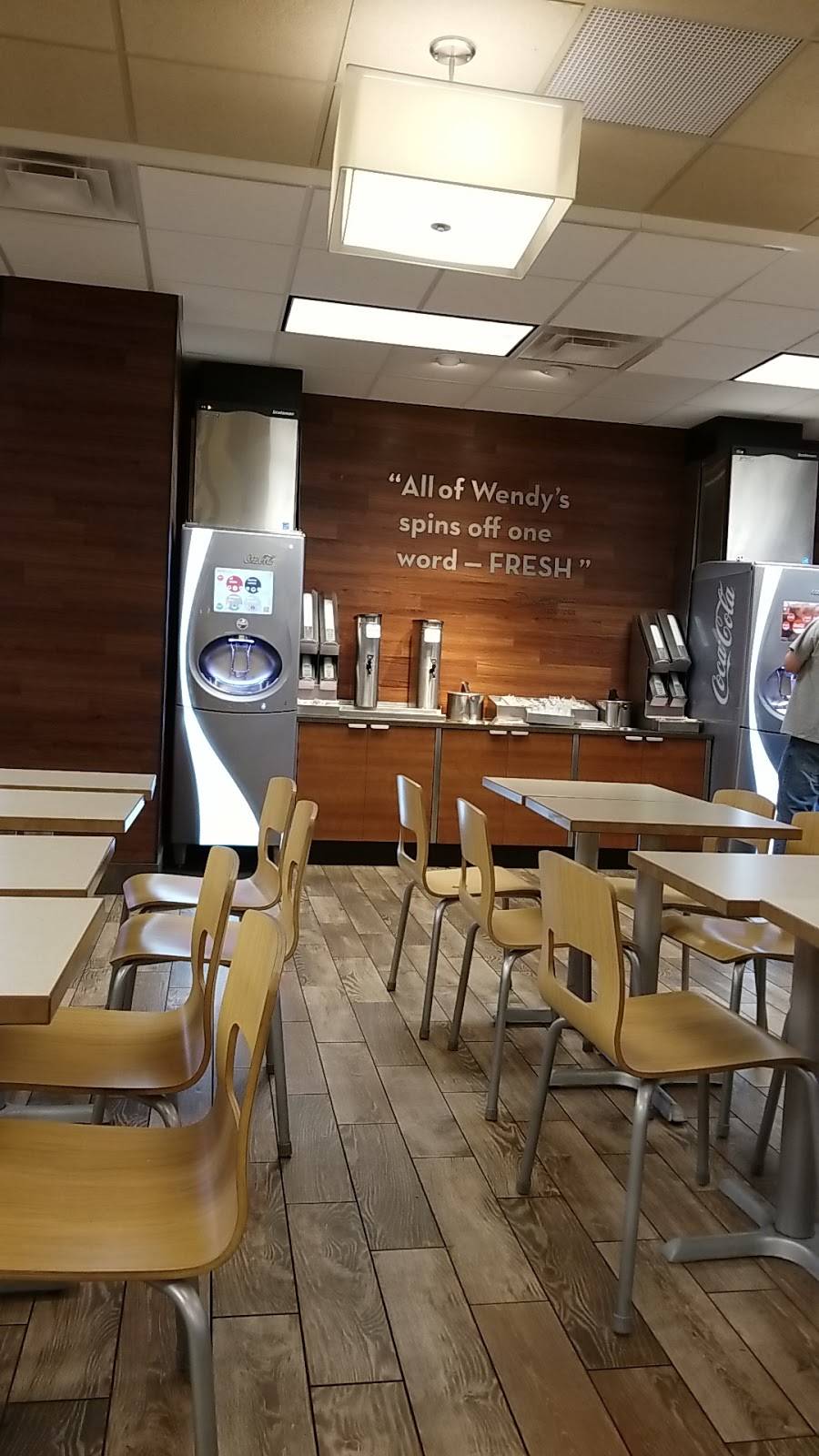 Wendys | restaurant | 2124 US-92 W, Auburndale, FL 33823, USA | 8635511224 OR +1 863-551-1224