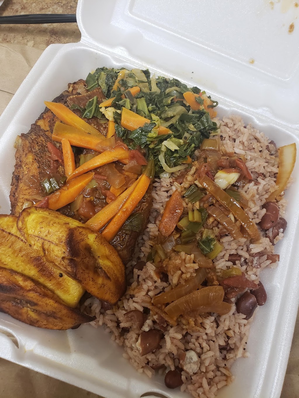 Tropical Twist | restaurant | 9614 Pines Blvd, Pembroke Pines, FL 33024, USA | 9548423644 OR +1 954-842-3644