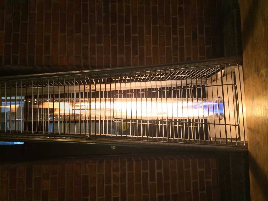 Pye Hole | restaurant | Side Window, 200 E Chestnut St, Bellingham, WA 98225, USA | 3606470060 OR +1 360-647-0060