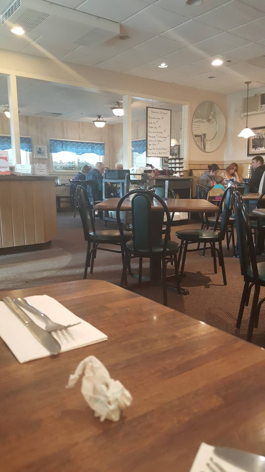 Steves Place | restaurant | 194 Broad St, Glens Falls, NY 12801, USA | 5187935855 OR +1 518-793-5855