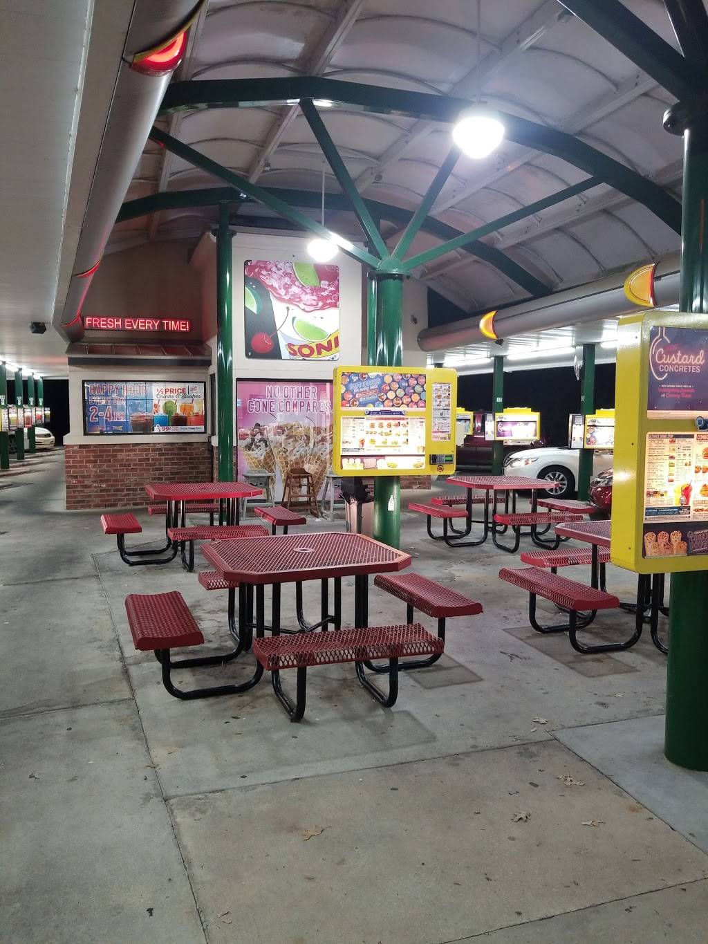 Sonic Drive-In | restaurant | 1648 Celanese Rd, Rock Hill, SC 29732, USA | 8033257838 OR +1 803-325-7838