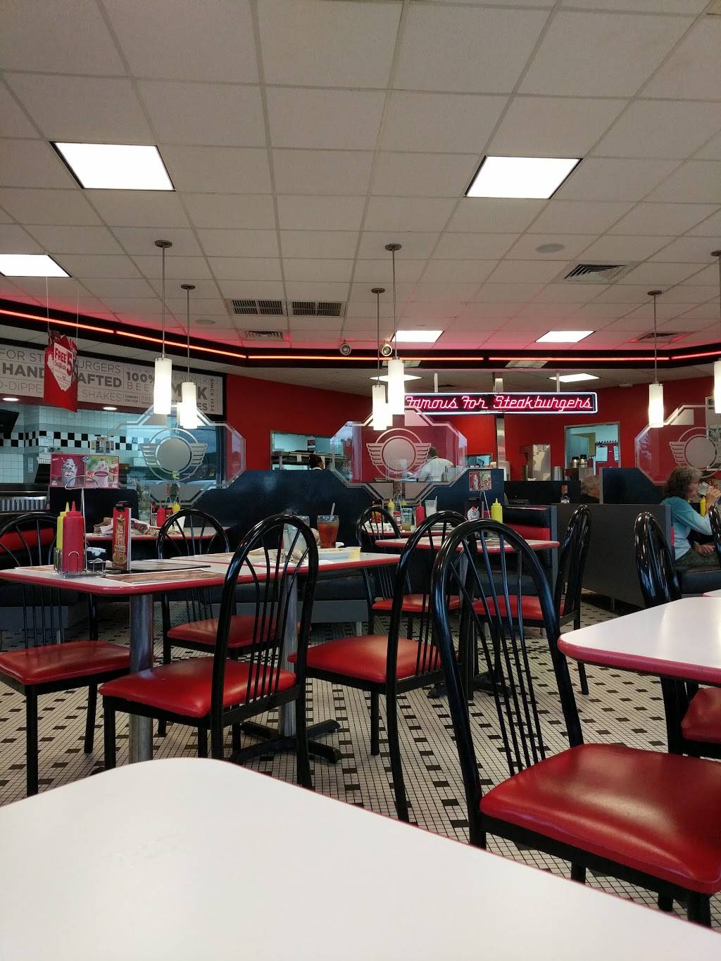 Steak n Shake | restaurant | 1485 West Main, Hamilton, OH 45013, USA | 5132751149 OR +1 513-275-1149