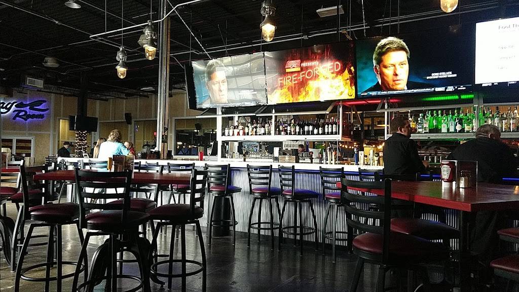 925 Social | restaurant | 925 N Lapeer Rd Suite 193, Oxford, MI 48371, USA | 2483284887 OR +1 248-328-4887