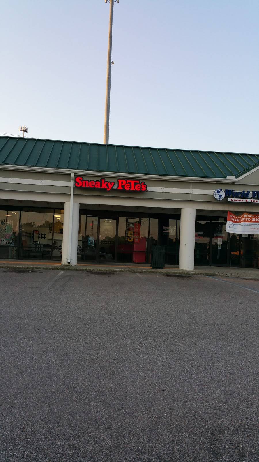 Sneaky Petes Hotdogs | restaurant | 439 Fieldstown Rd, Gardendale, AL 35071, USA | 2056312259 OR +1 205-631-2259