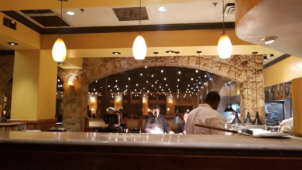 Romanos Macaroni Grill | restaurant | Vista Ridge, 2437 S Stemmons Fwy, Lewisville, TX 75067, USA | 9724597700 OR +1 972-459-7700