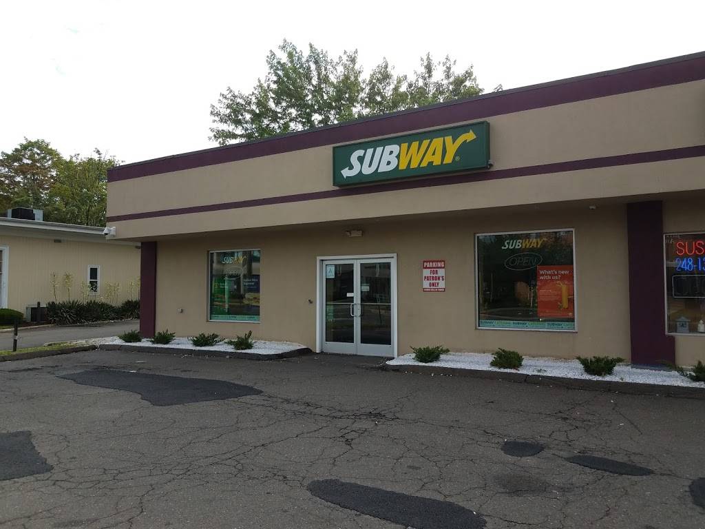 Subway | restaurant | 2411 Whitney Ave, Hamden, CT 06518, USA | 2032817929 OR +1 203-281-7929