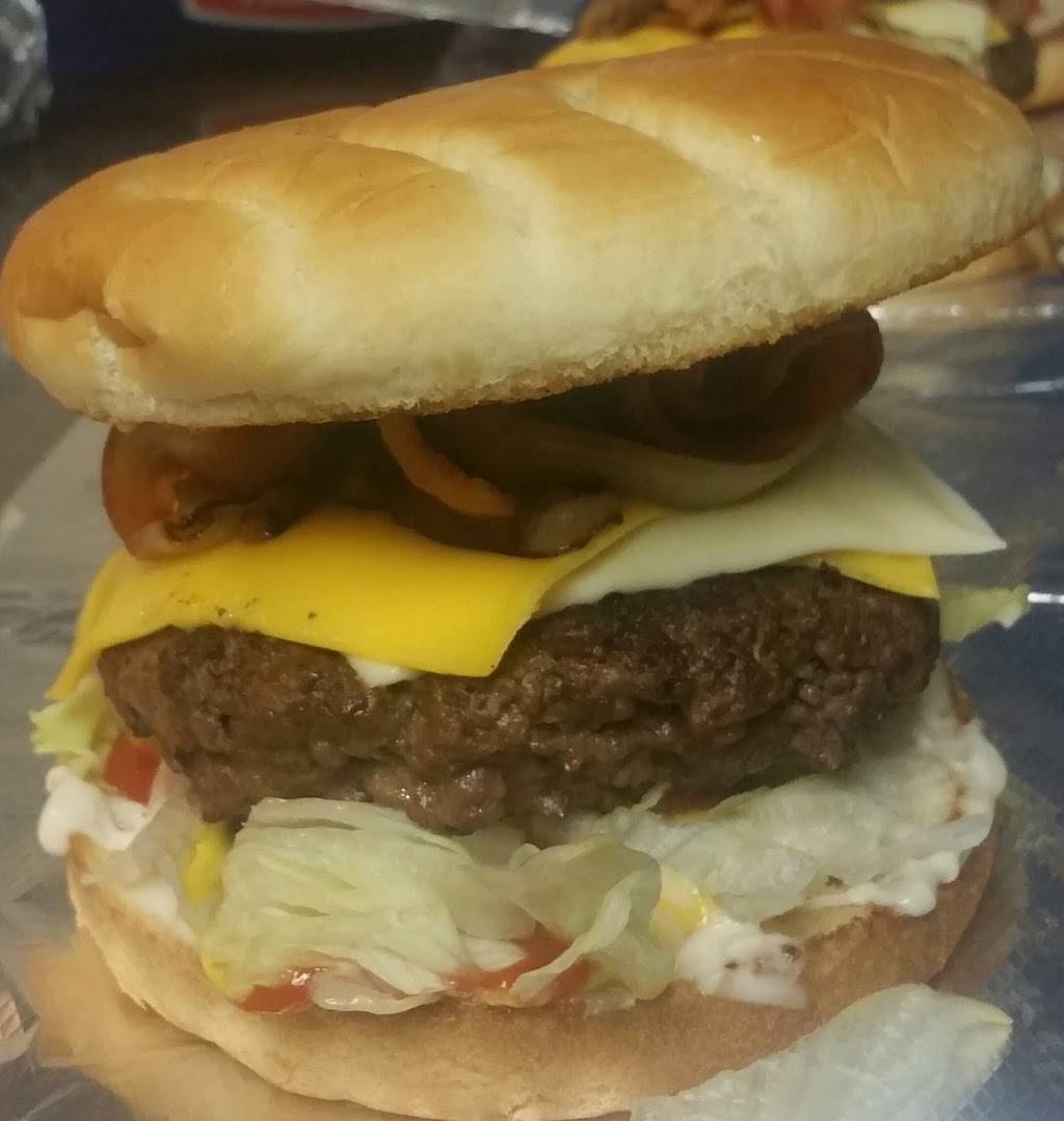 Burger World | restaurant | 105 N 42nd St, East St Louis, IL 62207, USA | 6186469060 OR +1 618-646-9060
