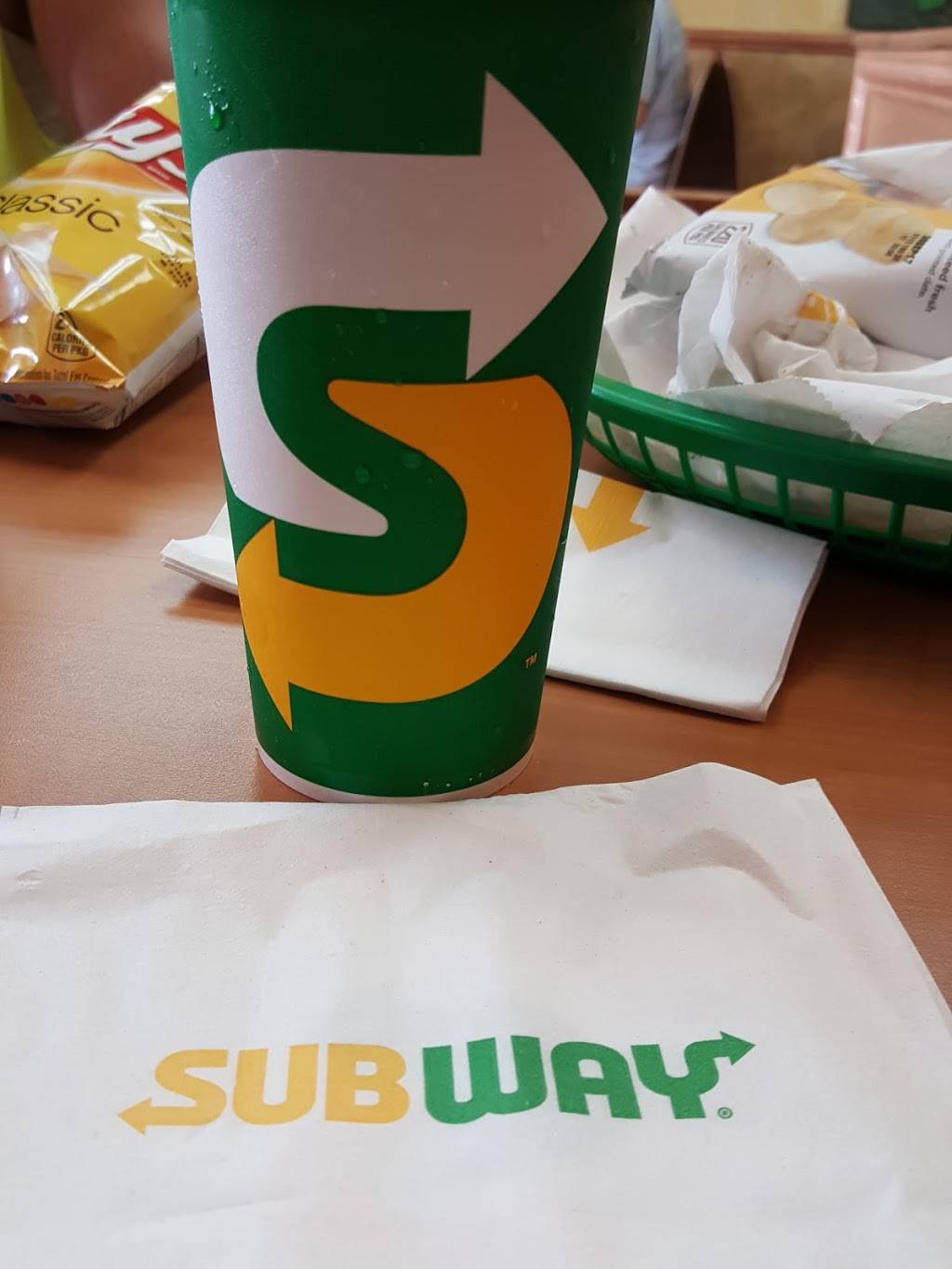 Subway | restaurant | 1204 SE 45th St, Lawton, OK 73501, USA | 5803538282 OR +1 580-353-8282