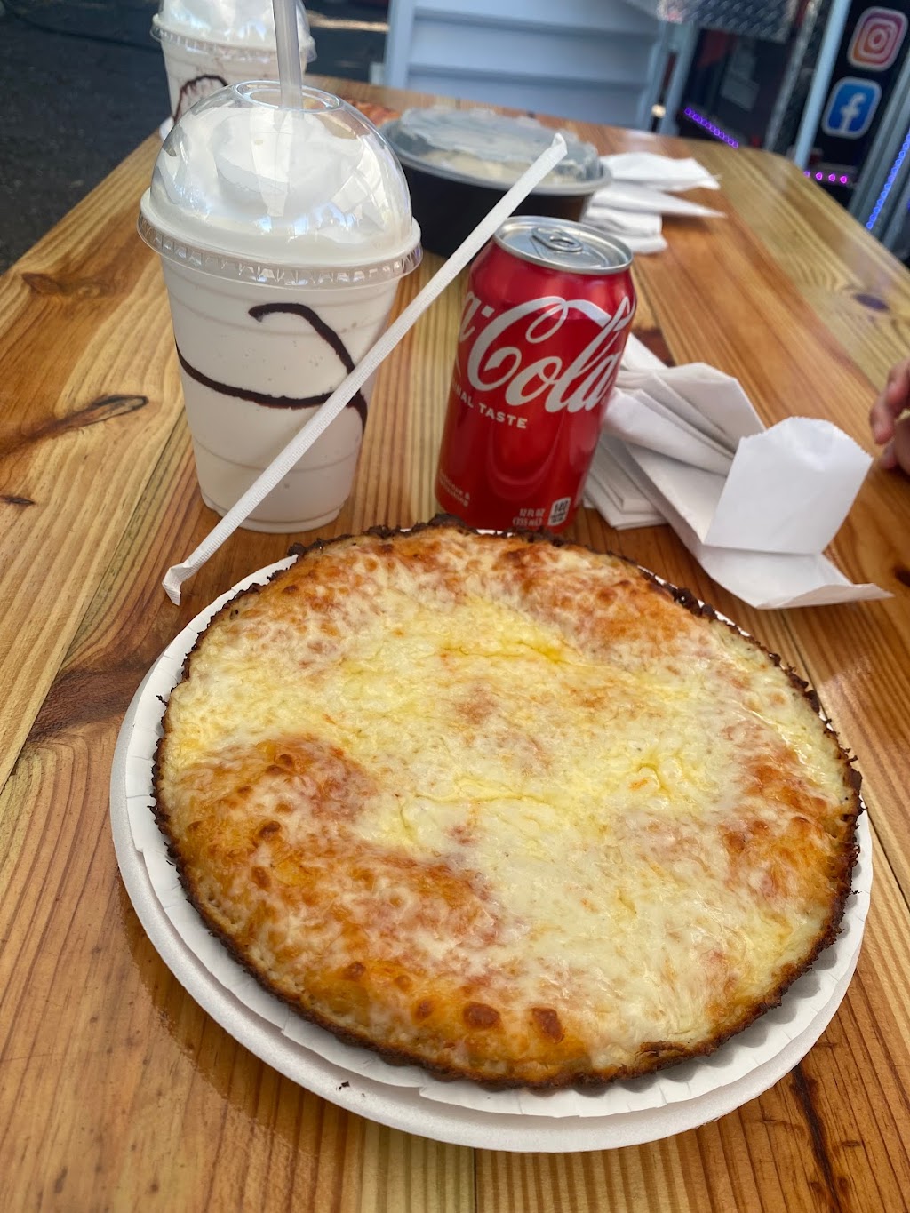 Tauro Pizza | restaurant | 22538 SW 177th Ave, Miami, FL 33170, USA | 7865209137 OR +1 786-520-9137