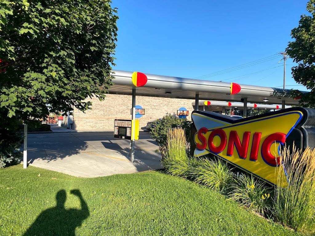 Sonic Drive-In | restaurant | 6173 South, Cougar Ln, Kearns, UT 84118, USA | 8018498964 OR +1 801-849-8964