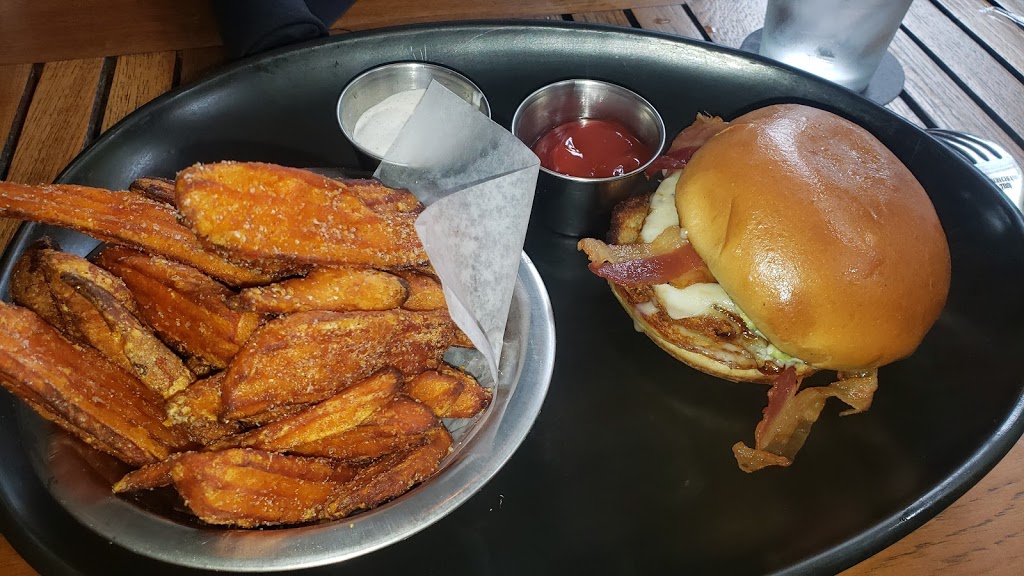 Tap 42 Craft Kitchen & Bar - Coral Gables | restaurant | 301 Giralda Ave, Coral Gables, FL 33134, USA | 7863911566 OR +1 786-391-1566