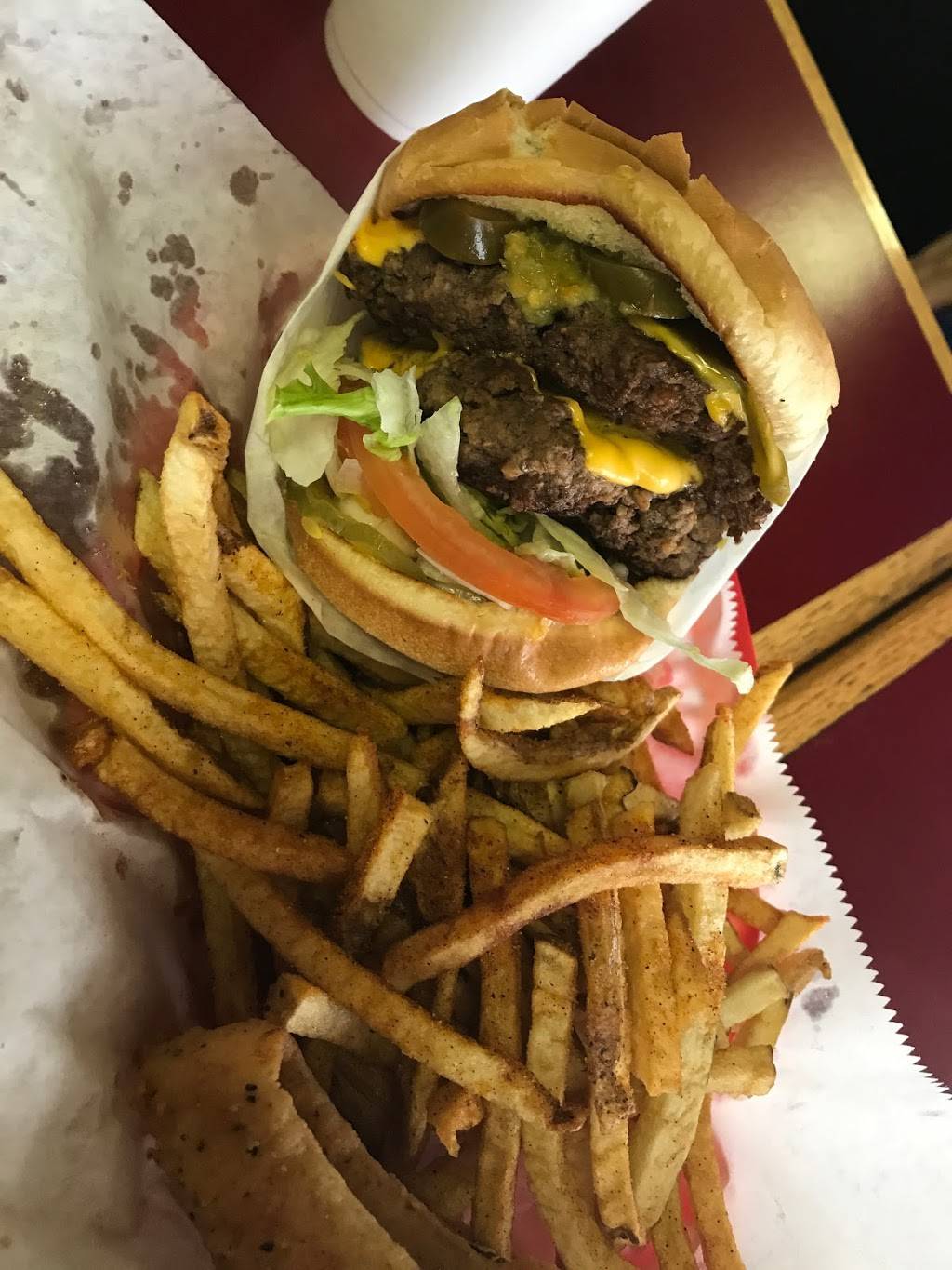 Hideout Burgers | restaurant | 1601 S 9th St # 500, Midlothian, TX 76065, USA | 9727754949 OR +1 972-775-4949