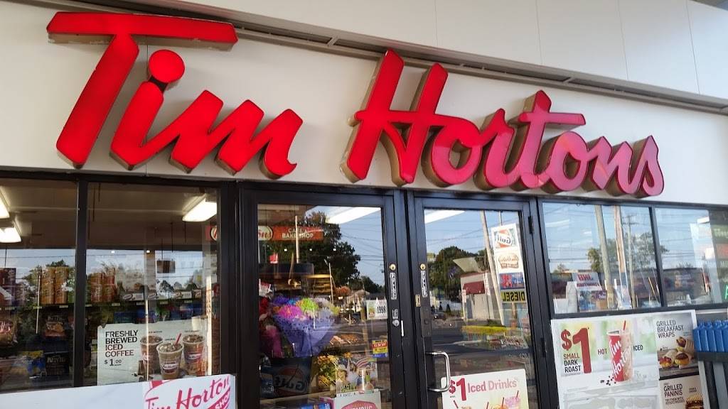 Tim Hortons | restaurant | 2 Old Country Rd, Westbury, NY 11590, USA | 5168328181 OR +1 516-832-8181